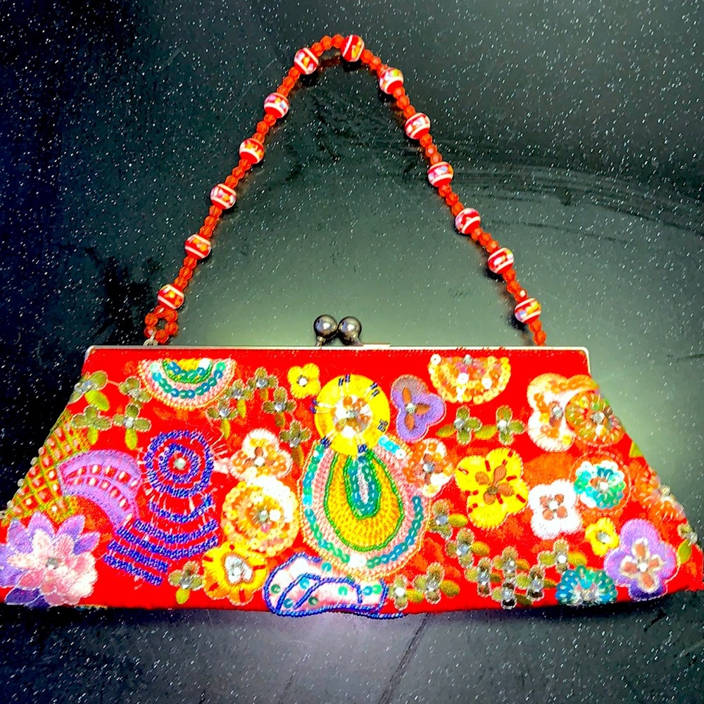 Vintage embroidery beaded handbag